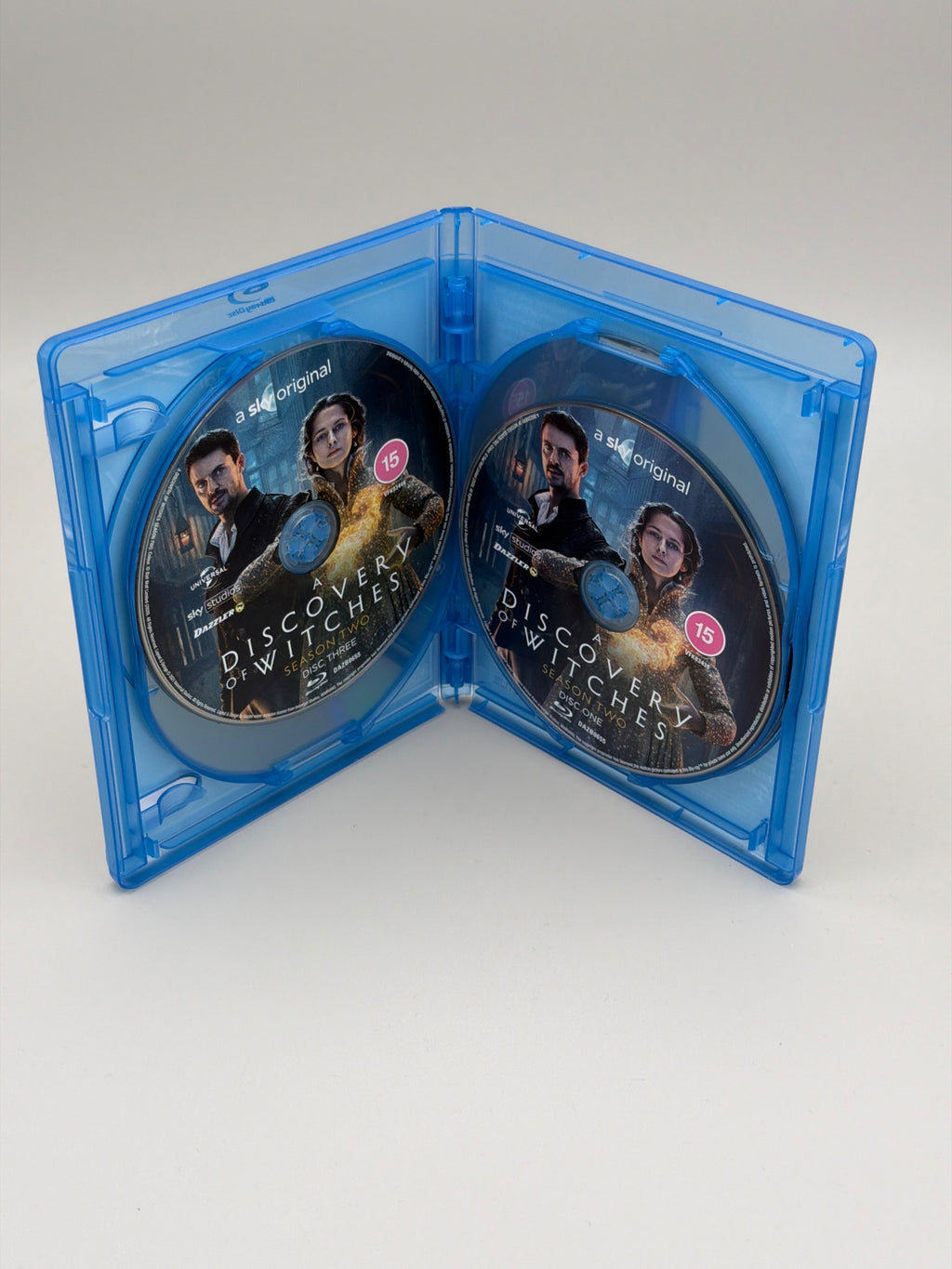 Discovery of Witches - Series 1 & 2 (Blu Ray)