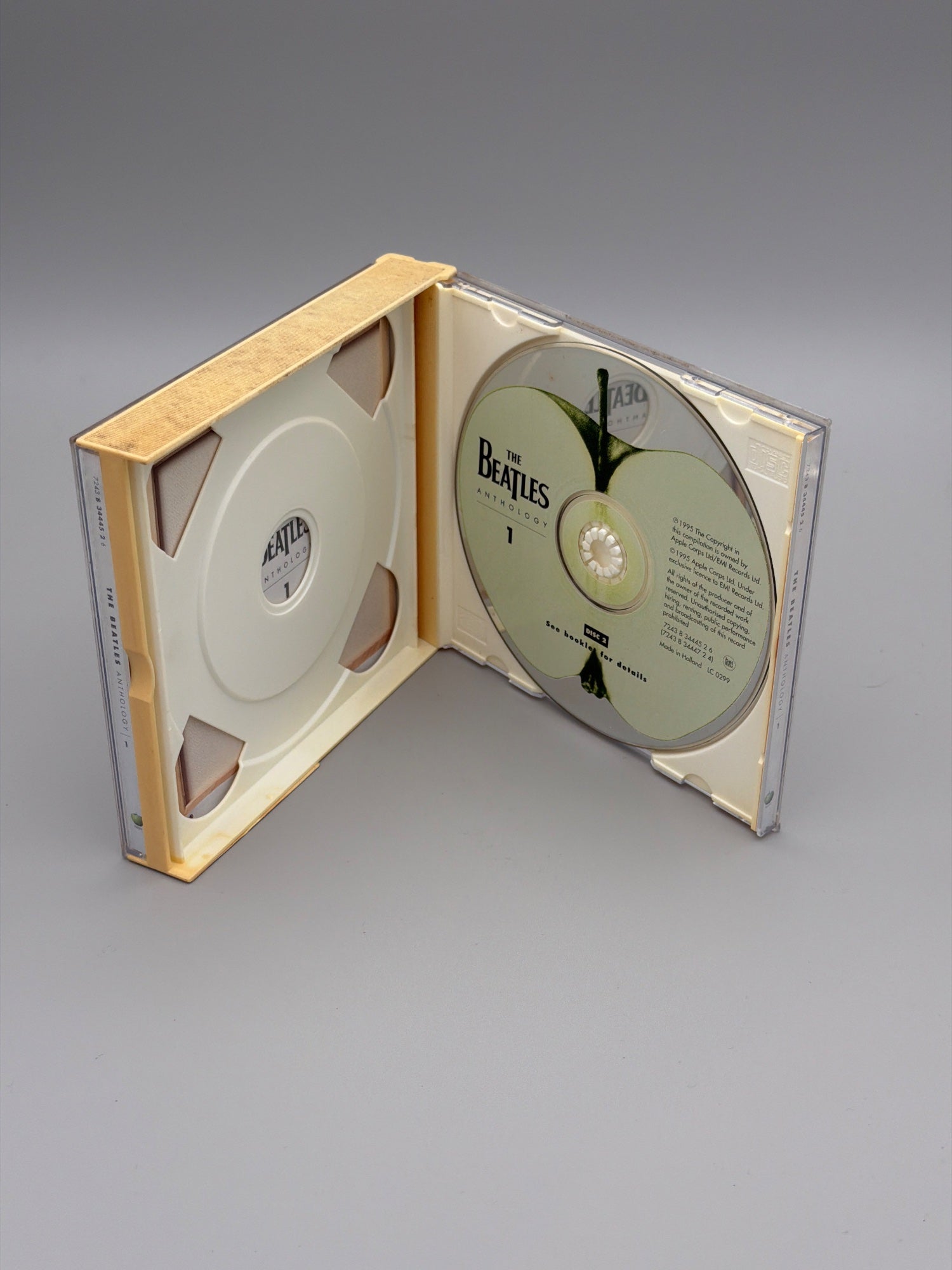 The Beatles - Anthology 1 - Music & Performance -