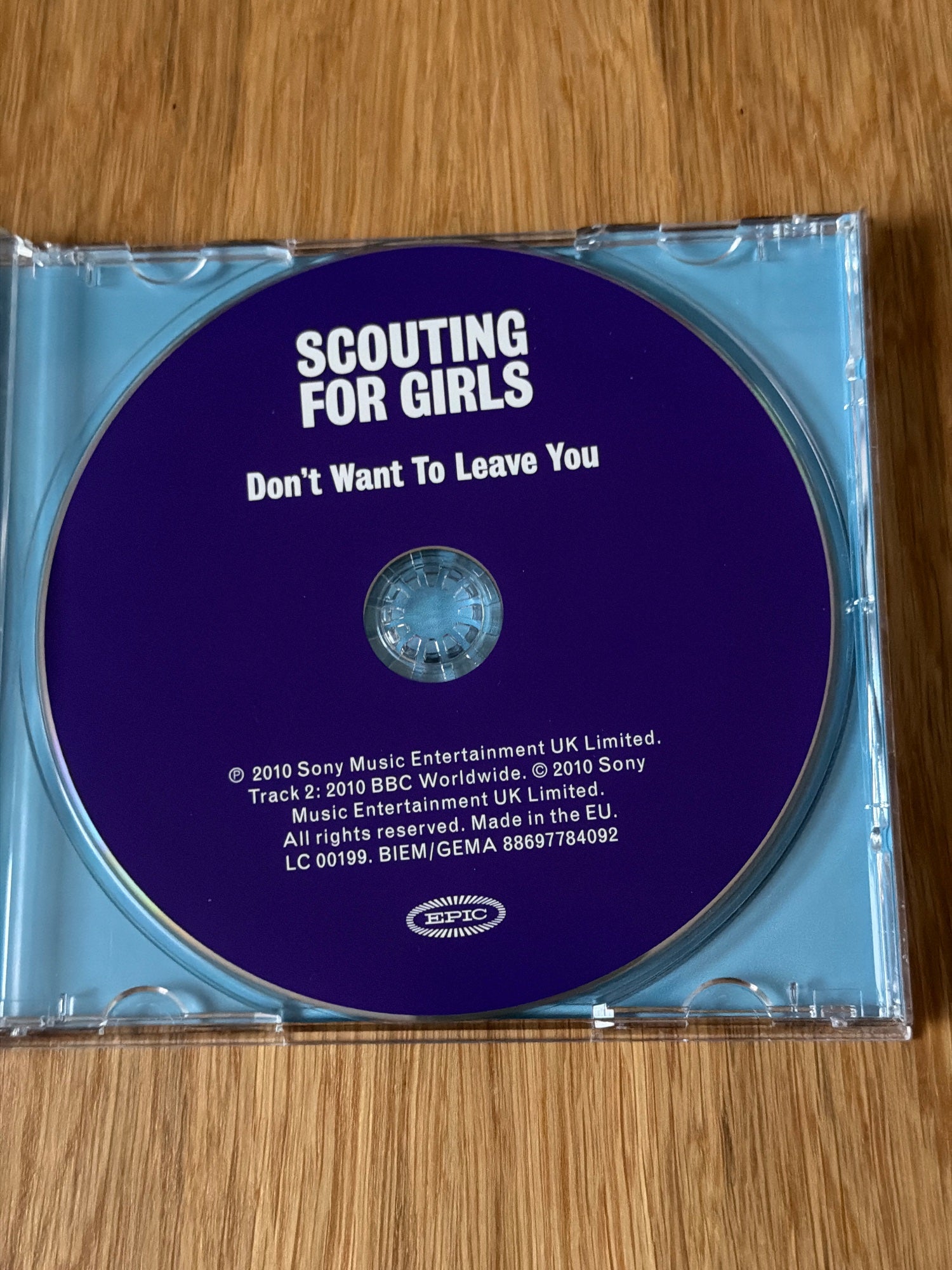 Don't Want To Leave You - Scouting For Girls