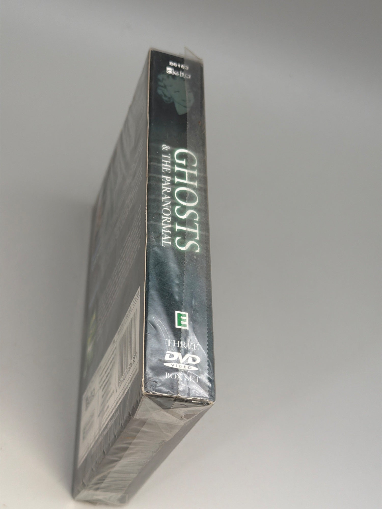Ghostly Trails [dvd] [2005].