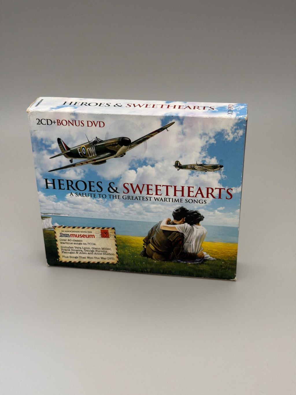 Heroes & Sweethearts - CD