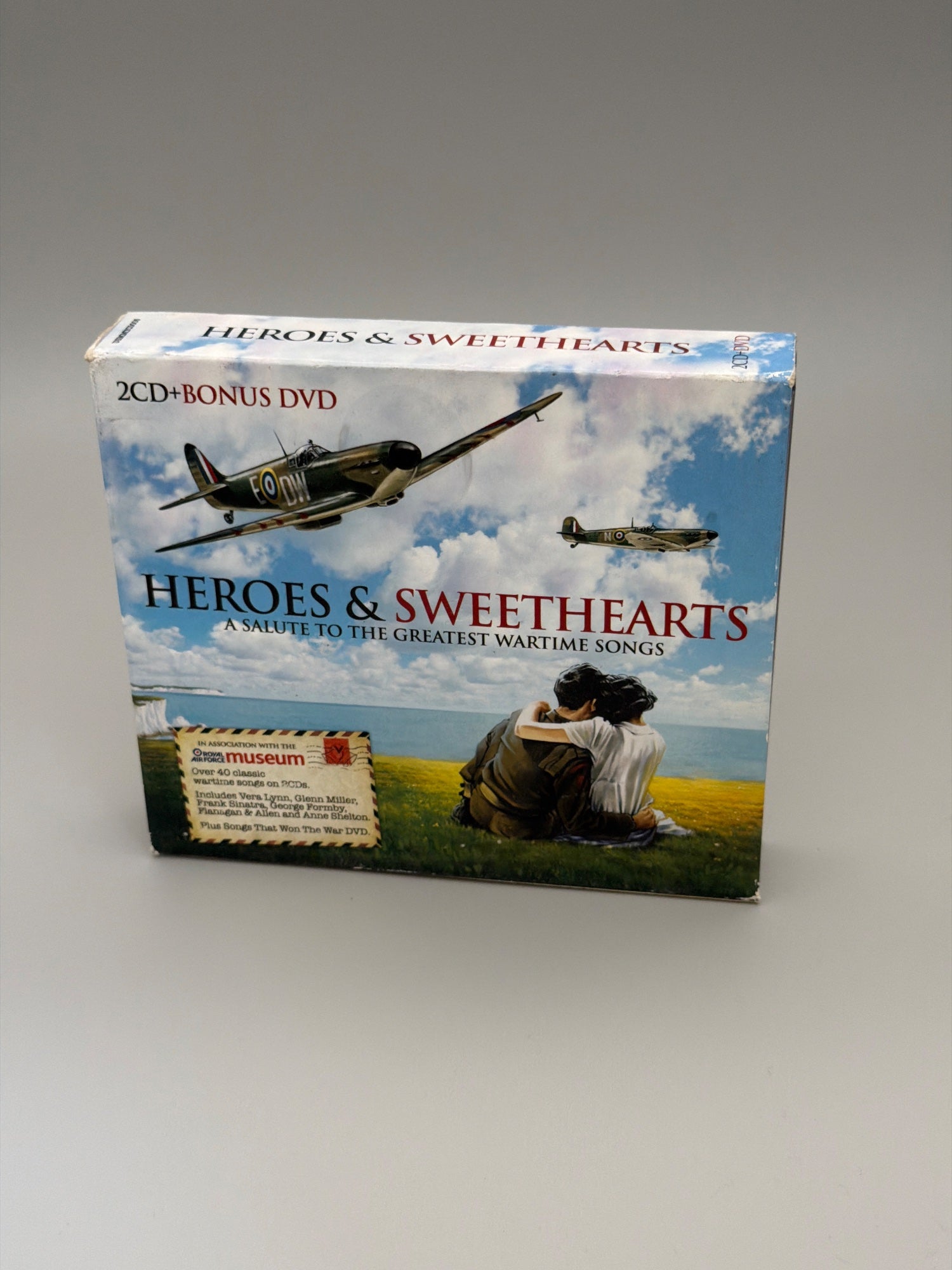 Heroes & Sweethearts - CD
