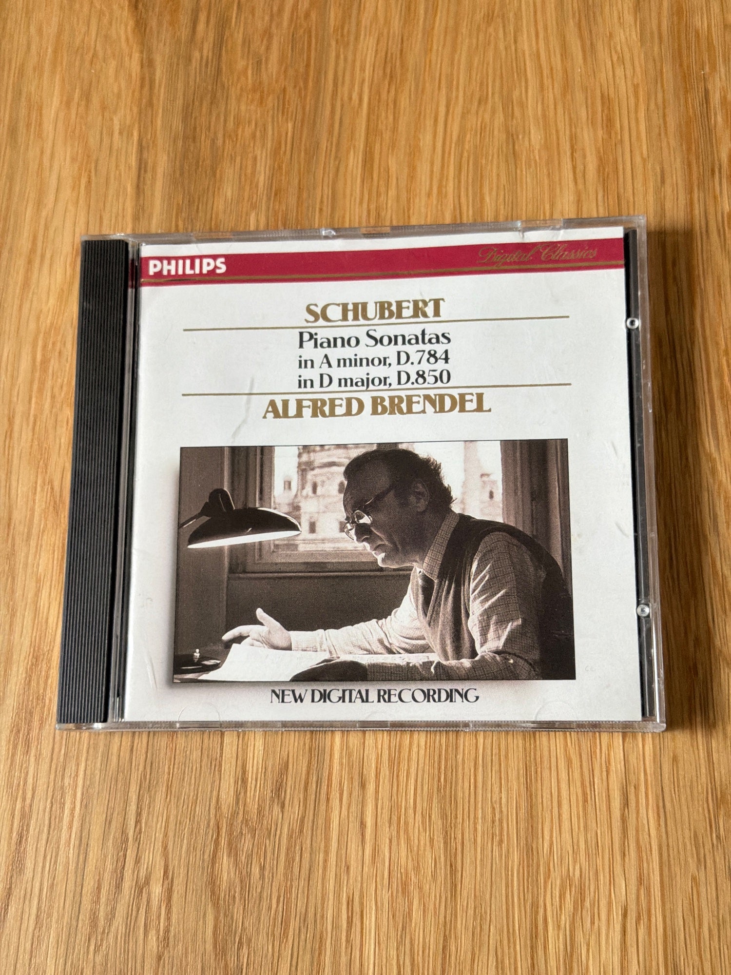 Schubert: Piano Sonatas in A minor and D major D784 & D850