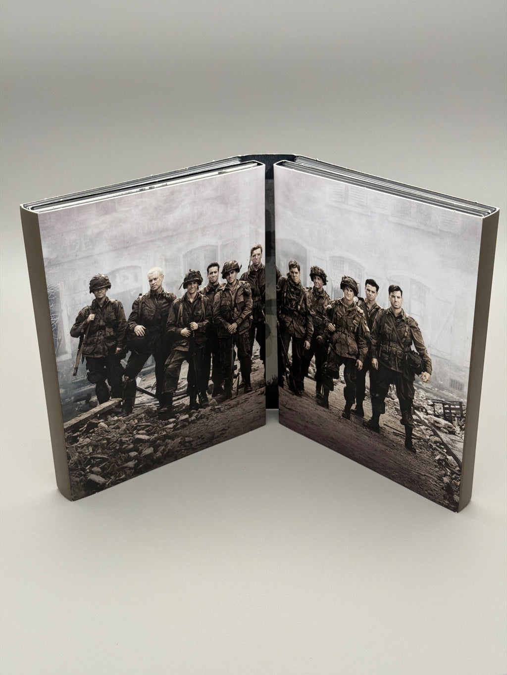Band Of Brothers - The Complete Series (commemorative 6-disc Gift Set In Tin Bo.
