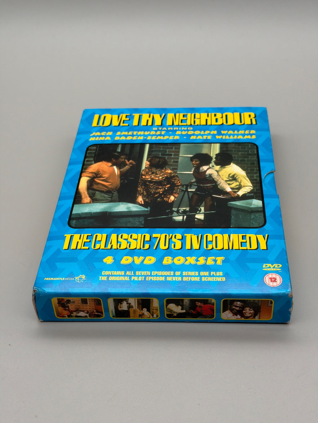 Love Thy Neighbour: Complete Series 1