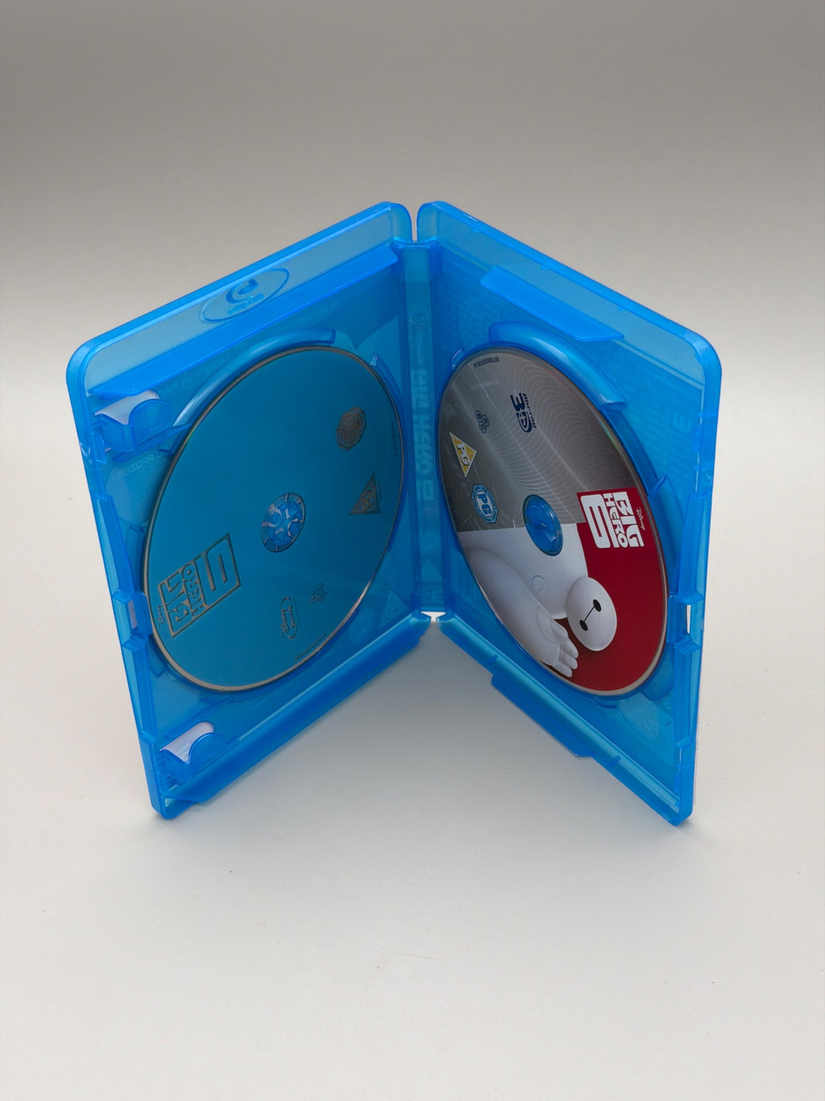 Big Hero 6 3D (Includes 2D Version)