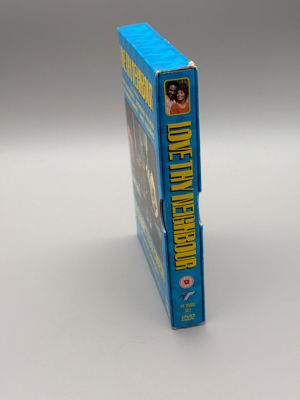 Love Thy Neighbour: Complete Series 1
